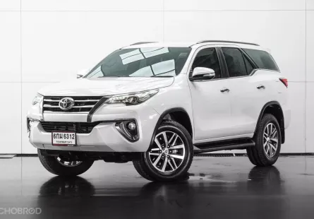 2017 Toyota Fortuner 2.8 V SUV ดาวน์ 0%