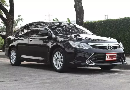 Toyota Camry 2.0 G 2017 รถบ้านมือเดียว ออปชั่นเยอะ เครดิตดีฟรีดาวน์ได้