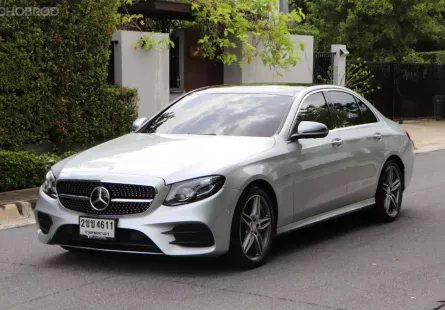 2017 Mercedes-Benz E300e 2.0 e AMG Dynamic รถเก๋ง 4 ประตู 