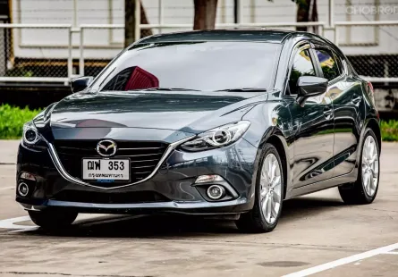 2015 Mazda 3 2.0 S รถเก๋ง 5 ประตู 