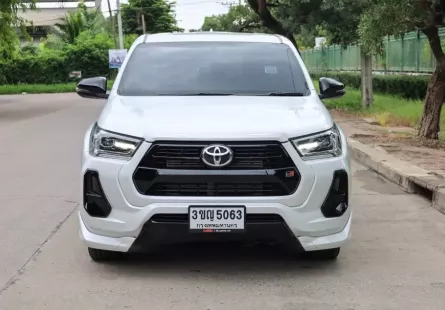 2022 Toyota Hilux Revo 2.8 GR Sport รถกระบะ 