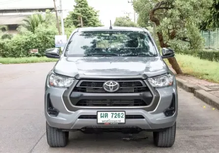 2020 Toyota Hilux Revo รถกระบะ 