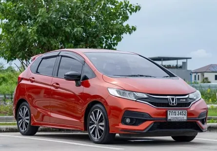 2018 Honda JAZZ 1.5 RS+ i-VTEC รถเก๋ง 5 ประตู 