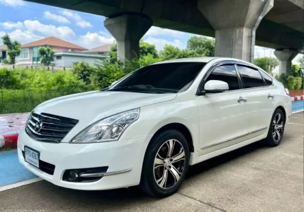 NISSAN TEANA 200XL Top Option ปี 2009 สีขาว