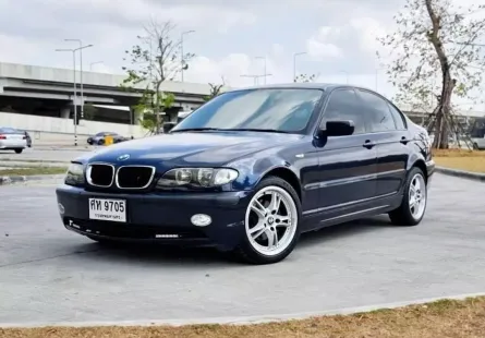 2005 BMW 318i 2.0 SE รถเก๋ง 4 ประตู 