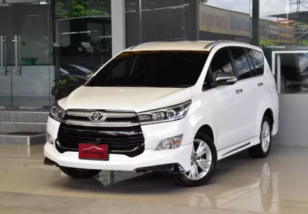 Toyota Innova 2.8 Crysta V ปี 2018 รถบ้านมือเดียว ใช้น้อยเข้าศูนย์ตลอด สวยเดิมทั้งคัน ยางสวย ฟรีดาว