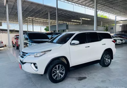 TOYOTA FORTUNER 2.4 V ปี 2016 รถบ้าน มือแรกออกห้าง ไมล์น้อย 8 หมื่นโล พร้อมใช้ รับประกันตัวถังสวย