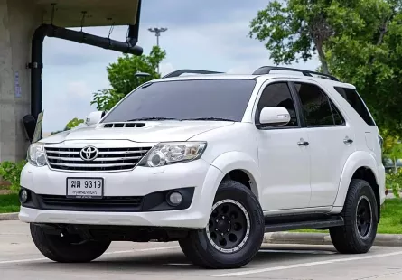 2012 Toyota Fortuner 3.0 V SUV รถสวย