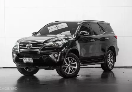 2016 Toyota Fortuner 2.4 V รถเก๋ง 4 ประตู ออกรถ 0 บาท