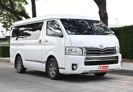 Toyota Ventury 2.7 G 2018 รถตู้ใช้งานในครอบครัวป้ายฟ้า ใช้งานน้อยไมล์ 1.3 แสนโล เครดิตดีฟรีดาวน์ได้