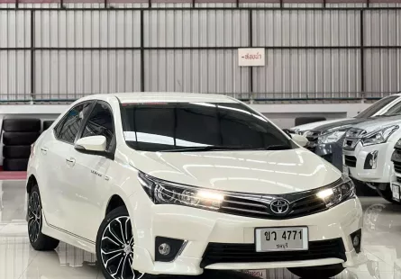 2015 Toyota Corolla Altis 1.8 ESPORT รถเก๋ง 4 ประตู 