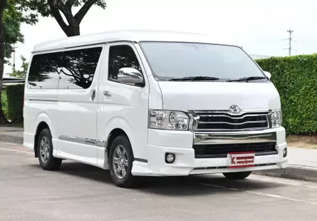 Toyota Ventury 3.0 V 2018 รถตู้ใช้งานในครอบครัวเบาะวีไอพี ประตูสไลต์ไฟฟ้า  ฟรีดาวน์ได้