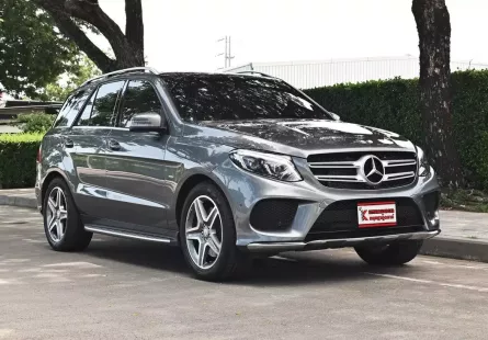 Benz GLE500e 3.0 W166 4MATIC AMG Dynamic 4WD 2017 รถมือเดียวออกศูนย์ใช้งานน้อยไมล์เพียง 6 หมื่นโล