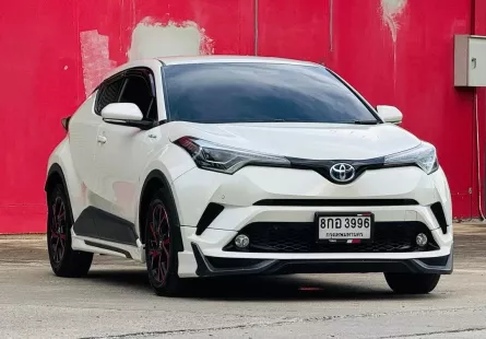 2019 Toyota C-HR 1.8 Hybrid SUV รถบ้านมือเดียว