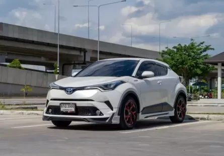 ขายรถ TOYOTA CH-R 1.8 HYBRID MID ปี 2019