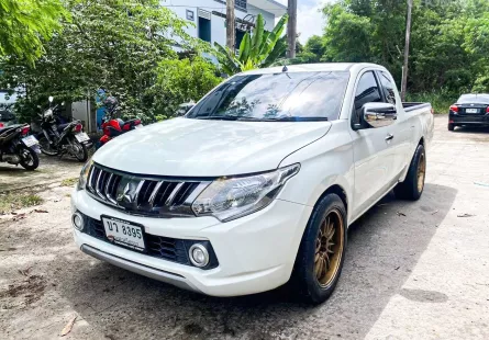 2017 Mitsubishi TRITON 2.5 Mega GLX รถกระบะ ผ่อนเริ่มต้น 4,xxx บาท