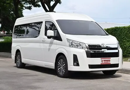 Toyota Commuter 2.8 2023 รถตู้แต่งวีไอพีชุดใหญ่จากยนต์เจริญไมล์เพียงแค่ 3 พันกว่าโล พร้อมใช้งาน