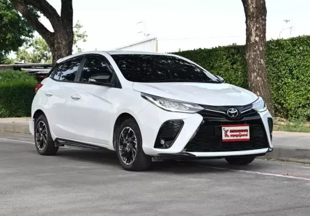 Toyota Yaris 1.2 Sport Premium 2021 รถบ้านใช้งานน้อยไมล์เพียง 3 หมื่นกว่าโล ชุดแต่งศูนย์รอบคัน