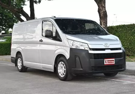 Toyota Hiace 2.8 ECO 2020 รถตู้โม่งทึบหน้ายาวโฉมล่าสุด พร้อมใช้งาน