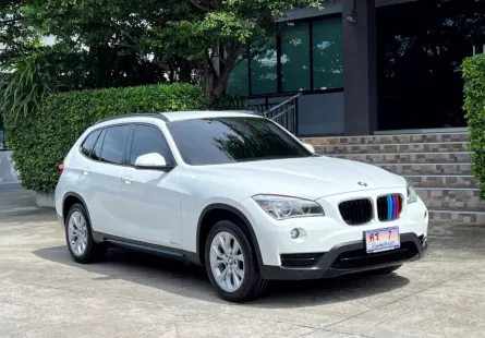 2015 BMW X1 SPORTLINE เบาะแดง รถมือเดียวออกป้ายแดง รถวิ่งน้อย เข้าศูนย์ทุกระยะ ไม่เคยมีอุบัติเหตุ