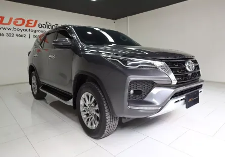 2020 Toyota Fortuner 2.4 V SUV 