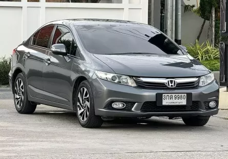 2013 Honda CIVIC 1.8 E i-VTEC รถเก๋ง 4 ประตู 