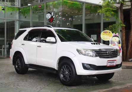 ขายรถ TOYOTA FORTUNER 2.5 V AUTO สีขาว ปี 2013