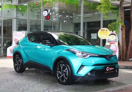 ขายรถ TOYOTA C-HR 1.8 HV HI AUTO สีเขียวดำ ปี 2019