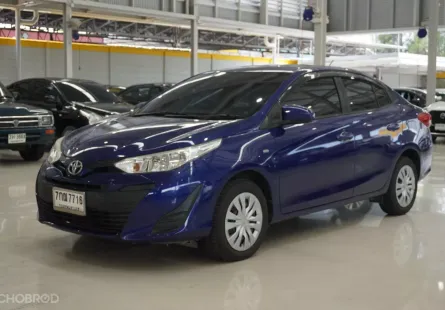 2018 Toyota Yaris Ativ 1.2 J รถเก๋ง 4 ประตู 