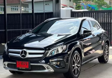 2015 Mercedes-Benz GLA200 1.6 Urban suv  รถบ้านแท้ 