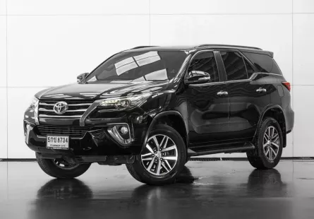 2016 Toyota Fortuner 2.8 V 4WD SUV รถสวย