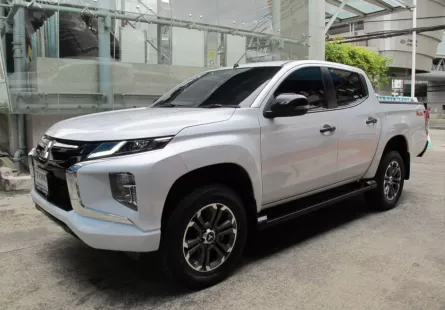 2022 MITSUBISHI TRITON DOUBLE CAB 2.4 GT PLUS เกียร์ธรรมดา สีขาวมุก ปุ่มSTRAT  วิ่งน้อย 26,388 กม