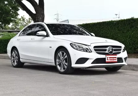 Benz C300e 2.0 W205 Avantgarde 2021 รถบ้านมือเดียวออกศูนย์ไมล์ 3 หมื่นกว่าโล ตัวท๊อปสุด