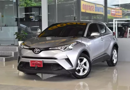 Toyota C-HR 1.8 Entry ปี 2019 ไมล์แท้5*,***โล รถบ้านมือเดียว เข้าศูนย์ตลอด สวยเดิมทั้งคันรับประกัน