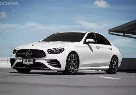 New !! Benz E220d AMG Facelift W213 ปี 2021 เลขไมล์น้อย ๆ สภาพใหม่ ๆ รถมือเดียวป้ายแดง