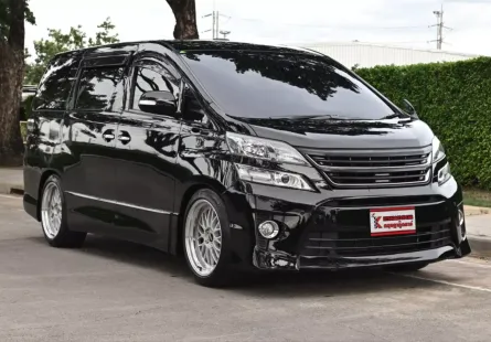 Toyota Vellfire 2.4 Z G EDITION รถบ้านมือเดียวเจ้าของเดิมดูแลดีมาก ใช้งานน้อยไมล์เพียง 1.2 แสนโล