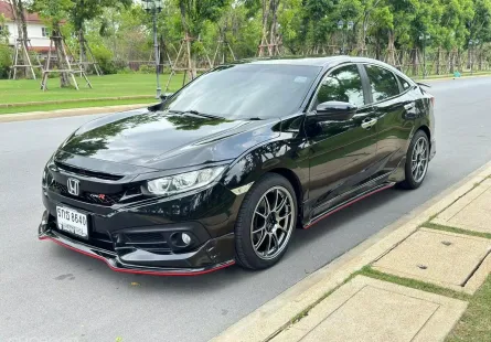 2016 Honda CIVIC 1.8 EL i-VTEC รถเก๋ง 4 ประตู รถสภาพดี มีประกัน