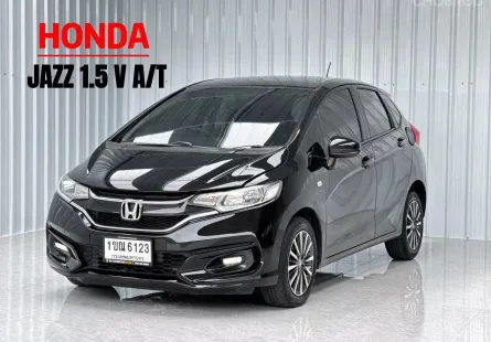 Honda JAZZ 1.5 V i-VTEC รถเก๋ง 5 ประตู รถสภาพดี มีประกัน