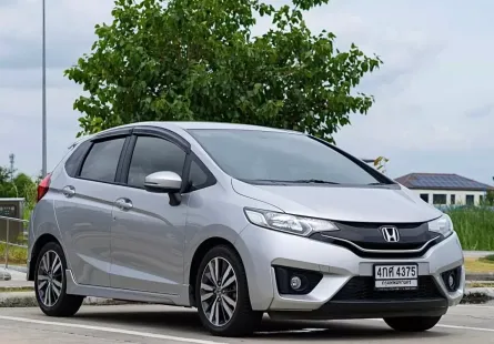 2015 Honda JAZZ 1.5 SV i-VTEC รถเก๋ง 5 ประตู 