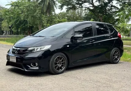 ขาย รถมือสอง 2016 Honda JAZZ 1.5 S i-VTEC รถเก๋ง 5 ประตู 