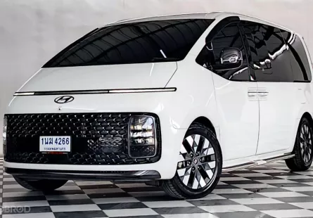 HYUNDAI H1 STARIA 2.2 PREMIUM SUNROOF เกียร์ออโต้ ปี 2022