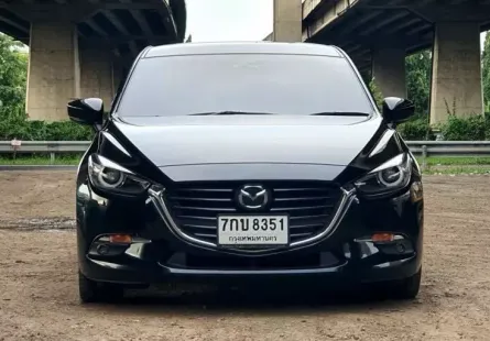 ขาย รถมือสอง 2017 Mazda 3 2.0 S รถเก๋ง 4 ประตู 