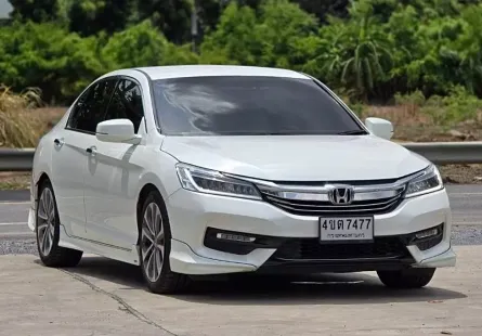 2017 Honda ACCORD 2.0 EL i-VTEC รถเก๋ง 4 ประตู ออกรถฟรี