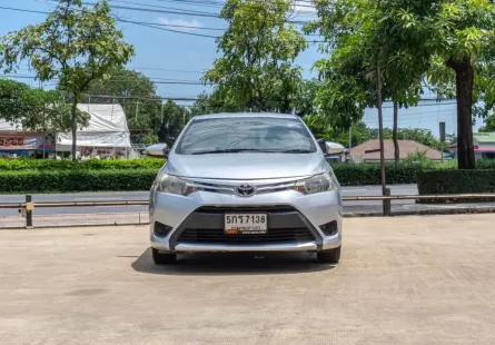 2016 Toyota VIOS 1.5 E รถเก๋ง 4 ประตู 