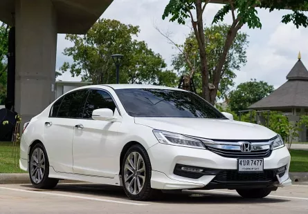 2017 Honda ACCORD 2.0 EL i-VTEC รถเก๋ง 4 ประตู ออกรถ 0 บาท