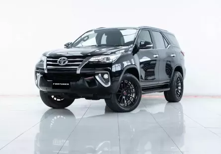 2A510 Toyota Fortuner 2.4 V 4WD SUV 2016 