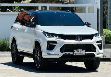 2023 Toyota Fortuner 2.8 GR Sport 4WD SUV ออกรถฟรี