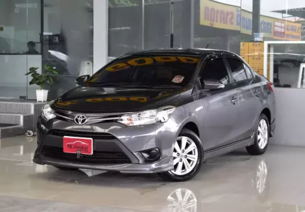 Toyota VIOS 1.5 E ปี 2015 ไมล์แท้แน่นอน 4x,xxx โล เข้าศูนย์ตลอด รถบ้านมือเดียว ไม่เคยติดแก๊ว สวยมากก