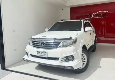 2011 Toyota Fortuner 2.7 V SUV 