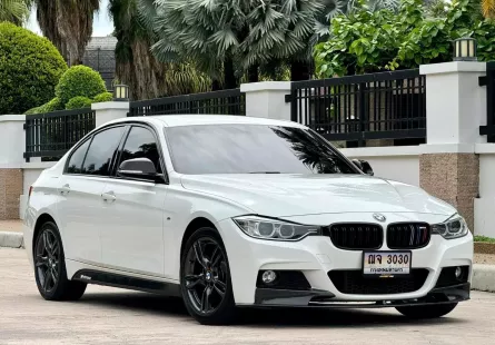 2016 BMW 320i 2.0 M Sport รถเก๋ง 4 ประตู รถสวย ไมล์น้อย มือเดียวป้ายแดง 